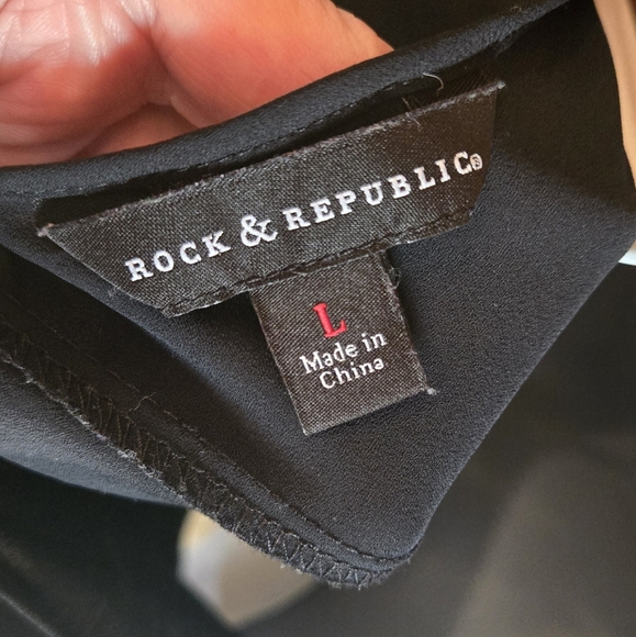 HOST PICK! 🎉🎊Rock & Republic Black & Blue Stripped Women's Blouse SzL NWT - Picture 5 of 5